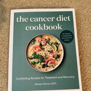 The Cancer Diet Cookbook by - Green Cover